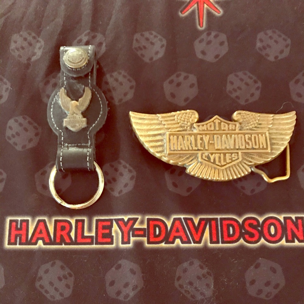 🏍 EUC Vintage Solid Brass HD Buckle & Keychain 🏍
